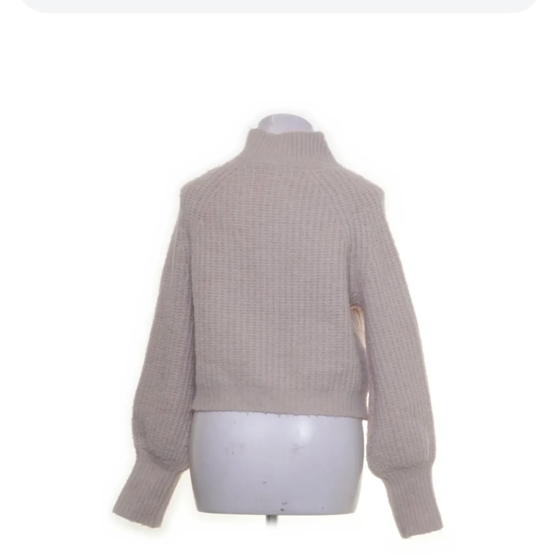 Beige stickad tröja