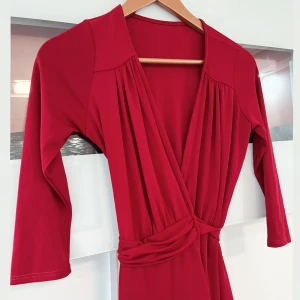 klänning  - väldigt skön och fin klänning 