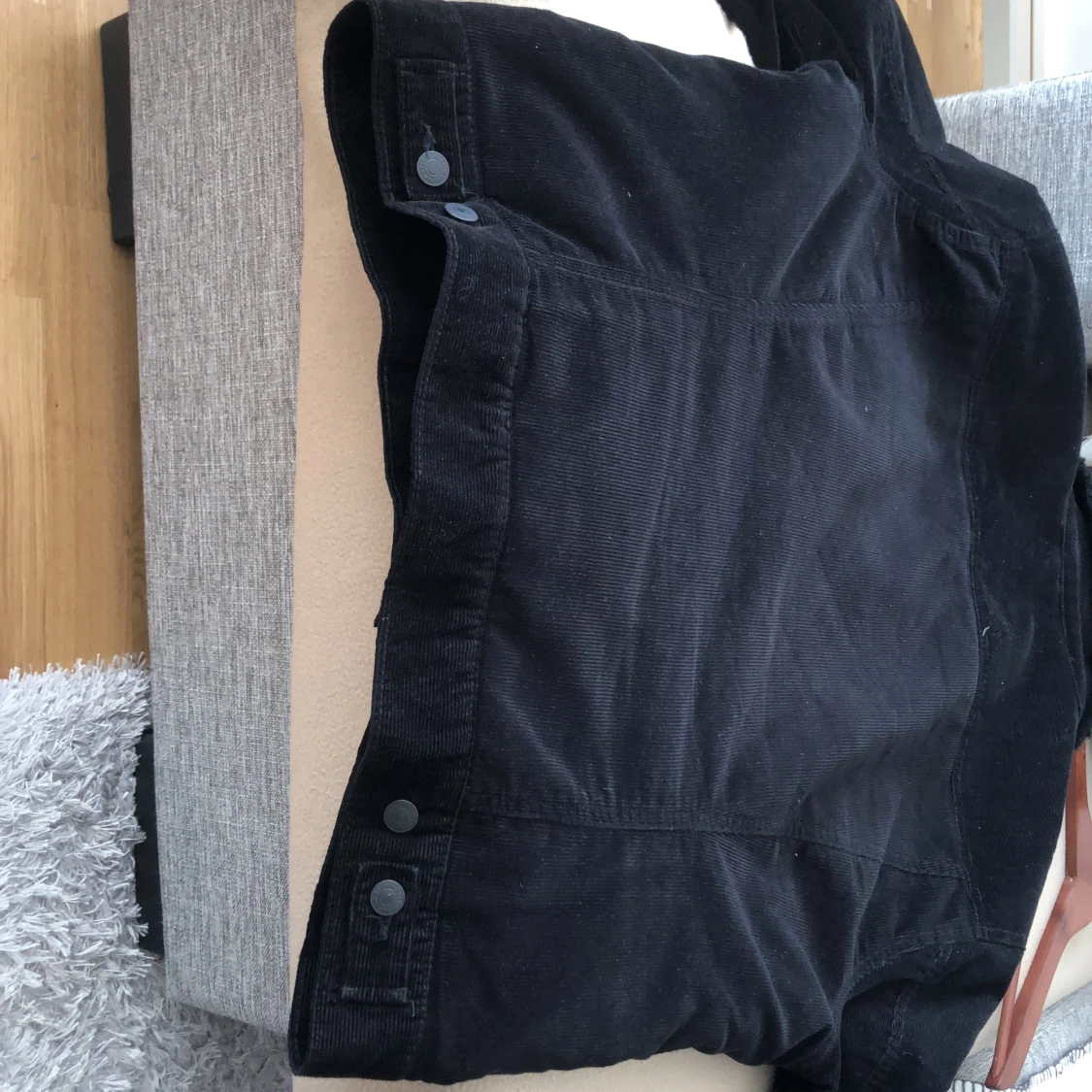 Den här en denimjacka. XL storlek  - 90