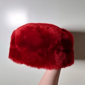 Pälsmössa - Röd pälsmössa🌱