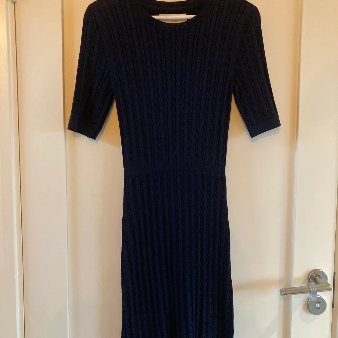 Stickad klänningen från Bondelid