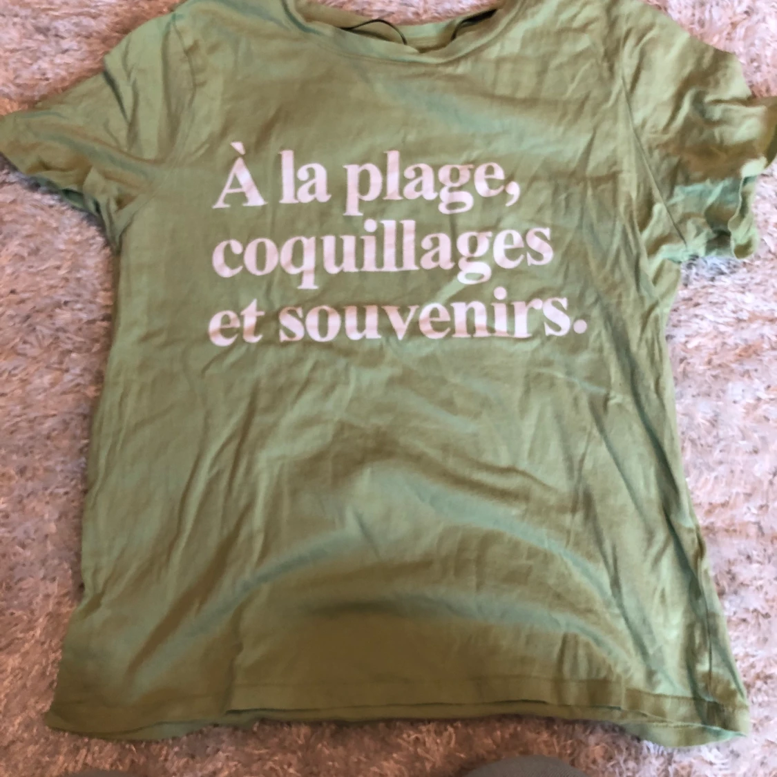 H&M t-shirt (Första bilden är inte min) - 90