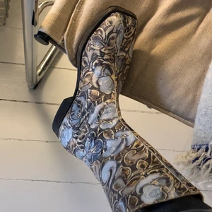 Vintage boots 💕 - Perfekta i vårsolen 💕