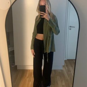 Grön jacka/kofta!!!! - Storlek xs bra skick 