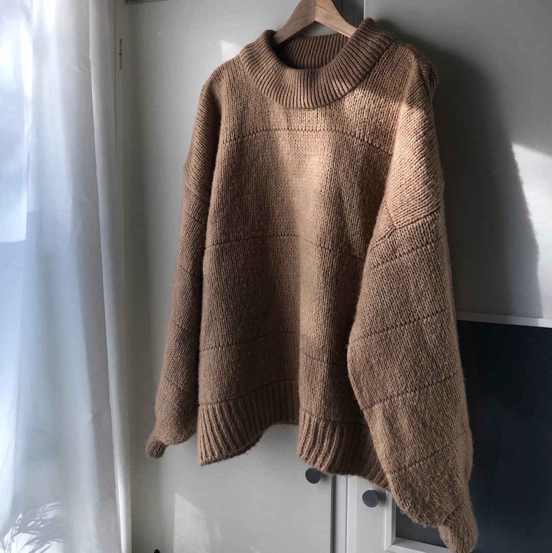 Beige stickad tröja  - 91