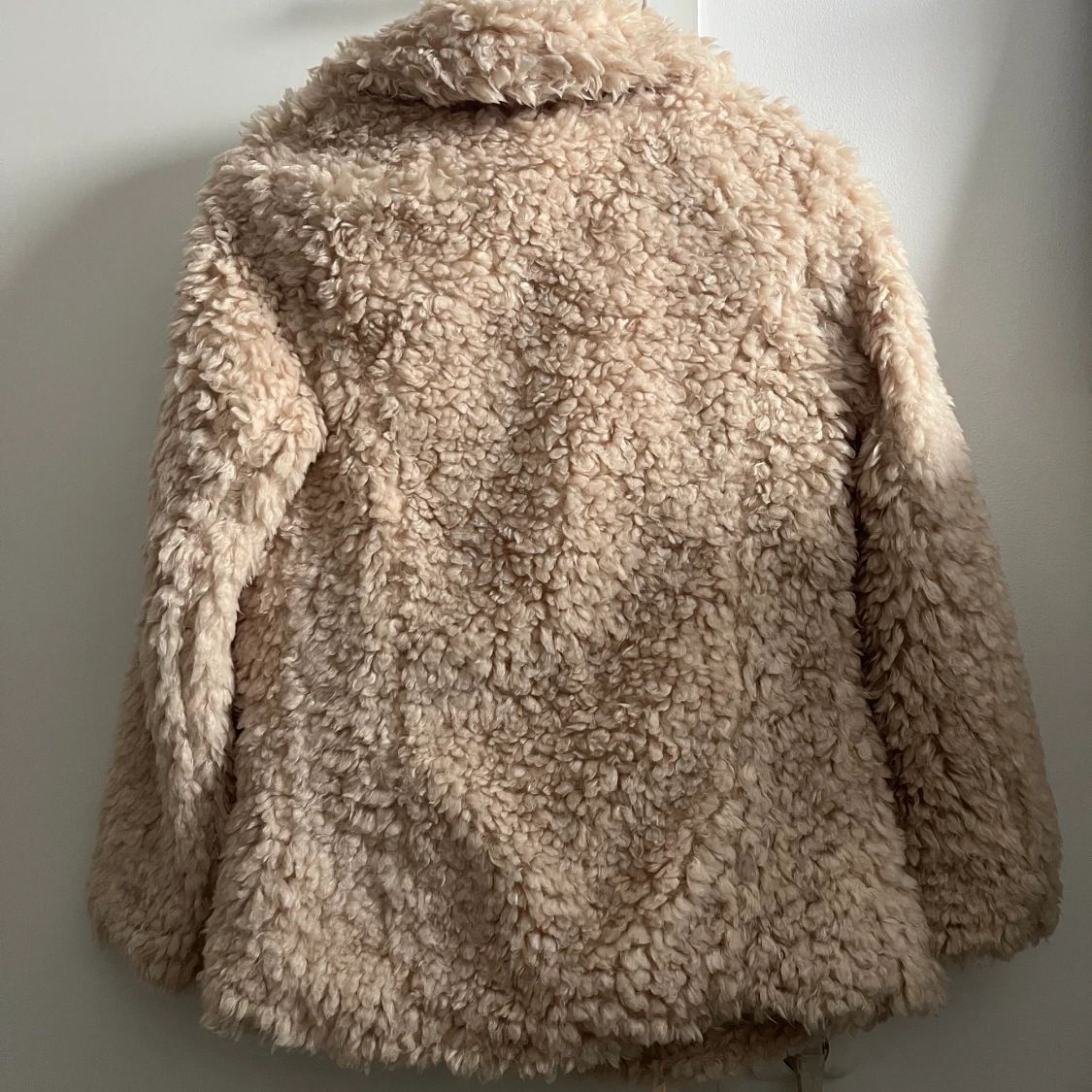 Fluffig jacka  - 90