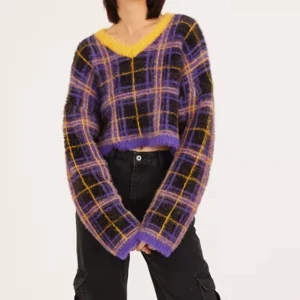 Stickad tröja, S - Stickad tröja från The ragged priest.  Strl S, knappast använd. Köpt för 55$