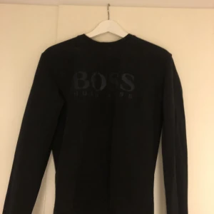 Hugo boss tröja - Bra skick!