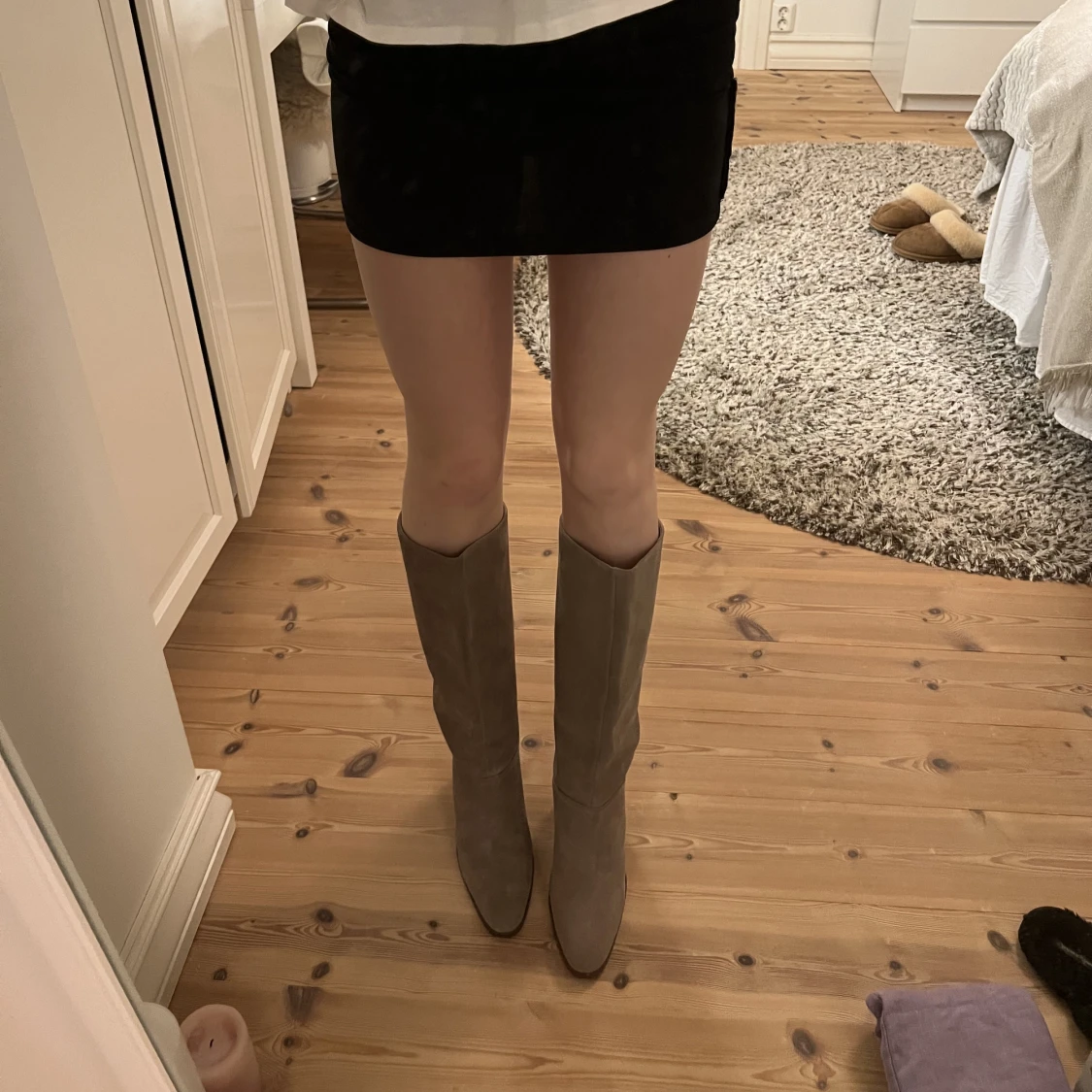 Högklackade stövlar - 90