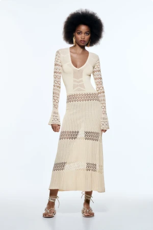 SÖKER!!! Zara klänning pointelle  - -