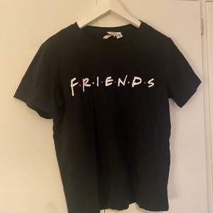 Friends t-shirt från h&m 