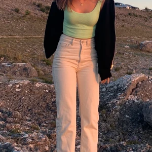 Grön topp - Grön topp från Weekday som ny