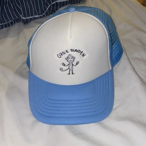 Ord e bunden keps Eliott Malhotra Merch - Ej använd