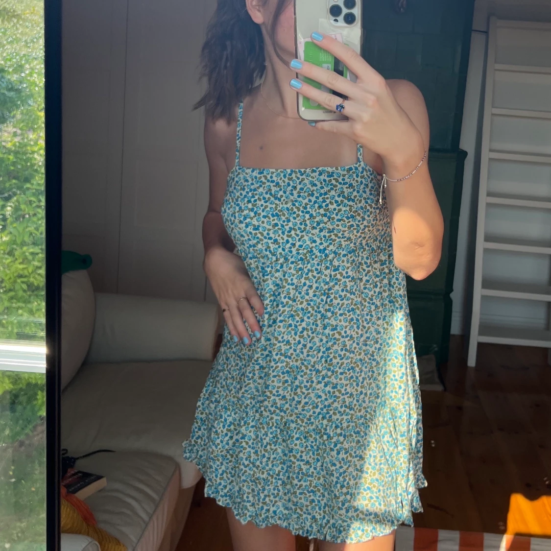 Grön och blå-blommig klänning  - 90