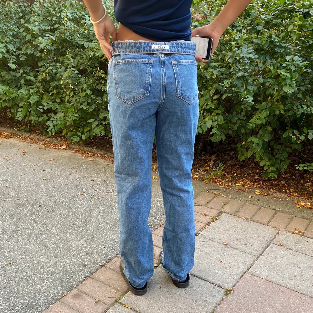 Nakd jeans lite stor i storlek men är i storlek 36. Säljer pga för stora. Kontakta vid intresse, pris kan diskuteras. . Jeans & Byxor.