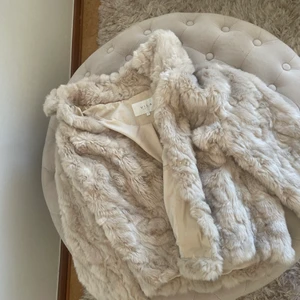 Jacka från Vila  - Nyskick! Storlek 36