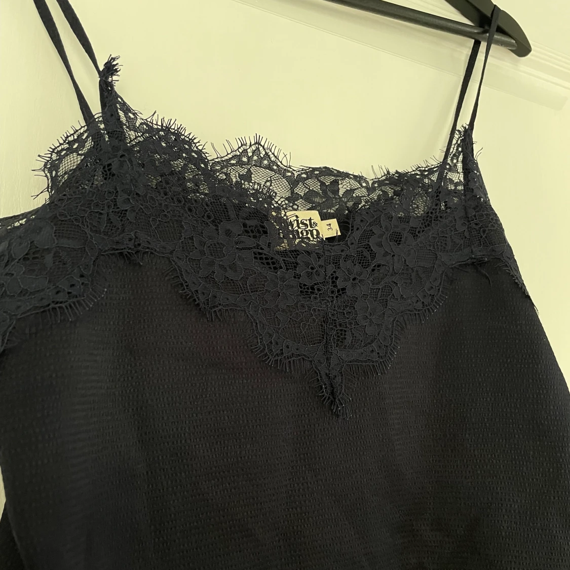 Linne spets mörkblå Twist & Tango - 90