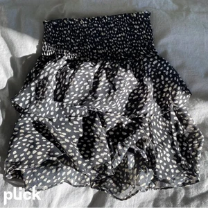 Kjol - Kjol från Chelsea 💗 säljer då den inte kommer till användning, nypris 450 kr 💗