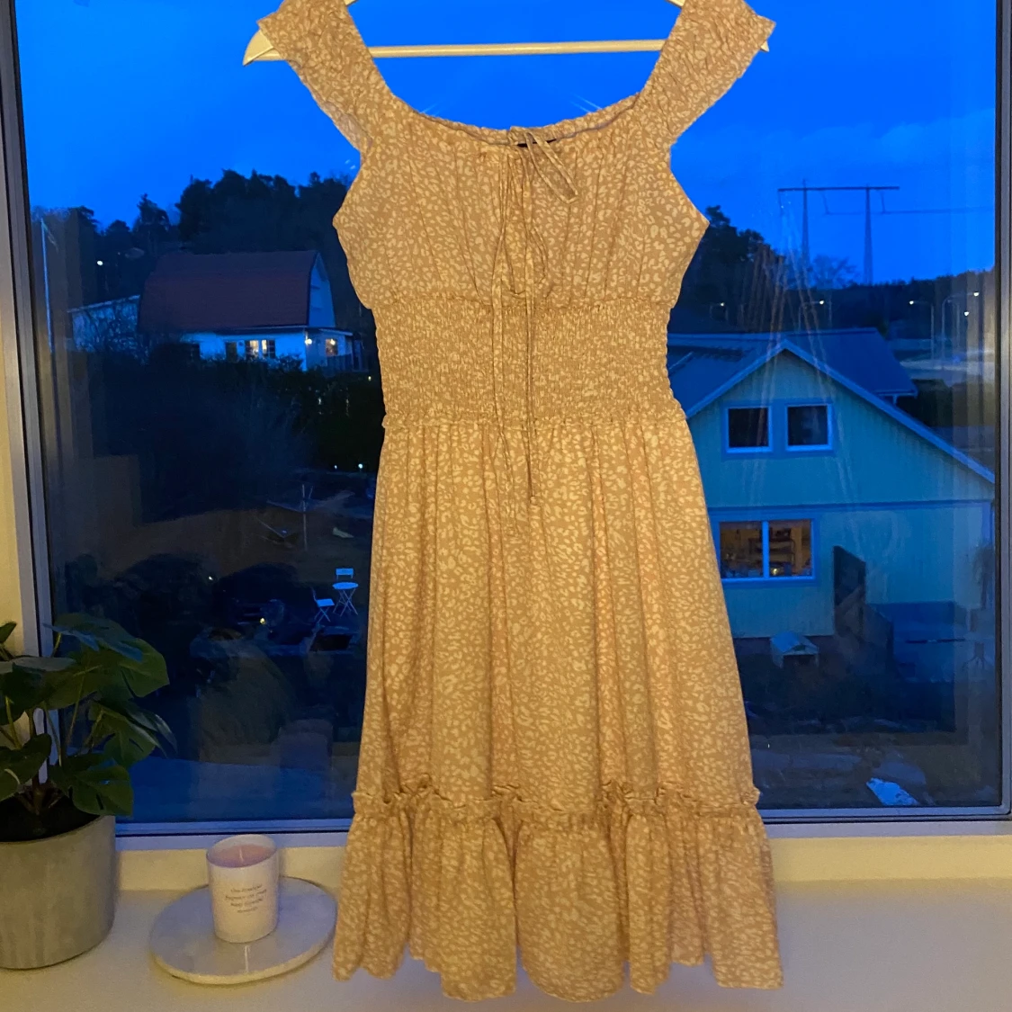 Rosavit sommarklänning 