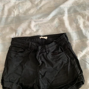 Svarta jeans shorts - Svarta jeans shorts.