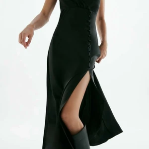 Klänning  - Oanvänd klänning från Zara