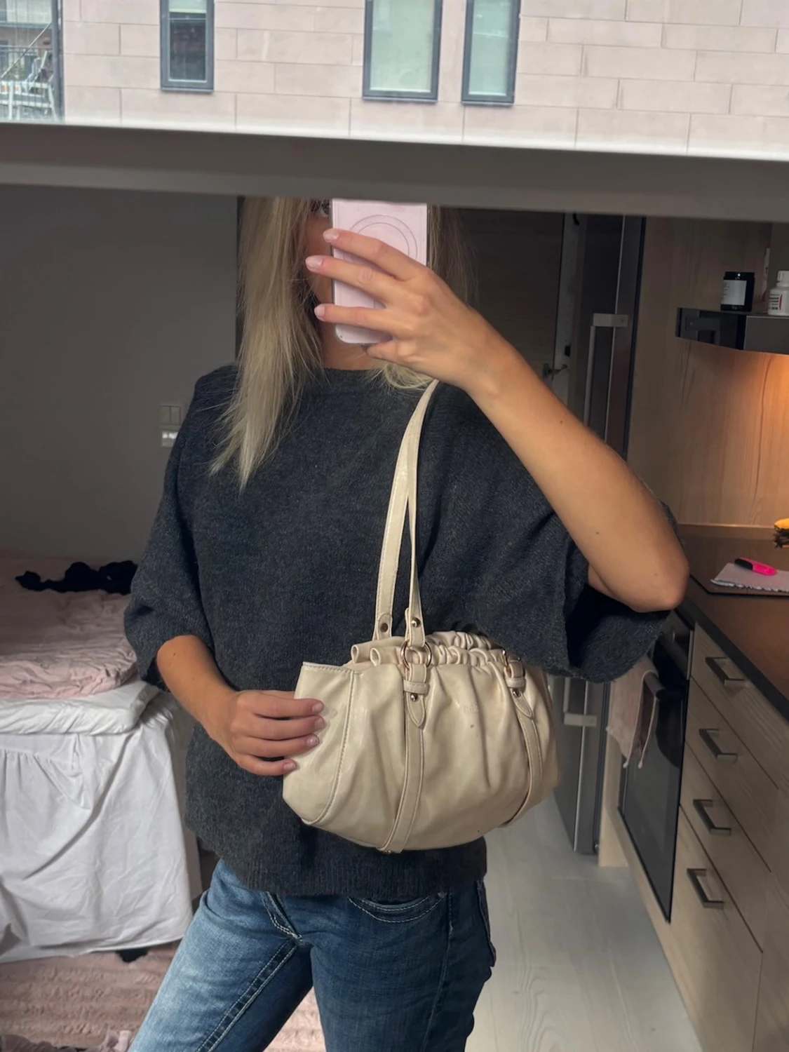 Beige axelremsväska  - 6