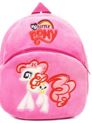  ryggsäck plysch - Supergulliga My Little Pony ryggsäckar i mjuk plysch, finns i rosa och lila. Framsidan har broderad ponny och logga. Perfekt för att bära småsaker till skolan eller hänga med kompisar. Dragkedja upptill och justerbara axelband.  165kr/st , helt ny 