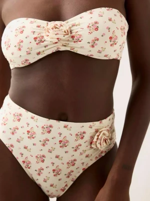 Bikini - Helt nya med prislapp, storlek S