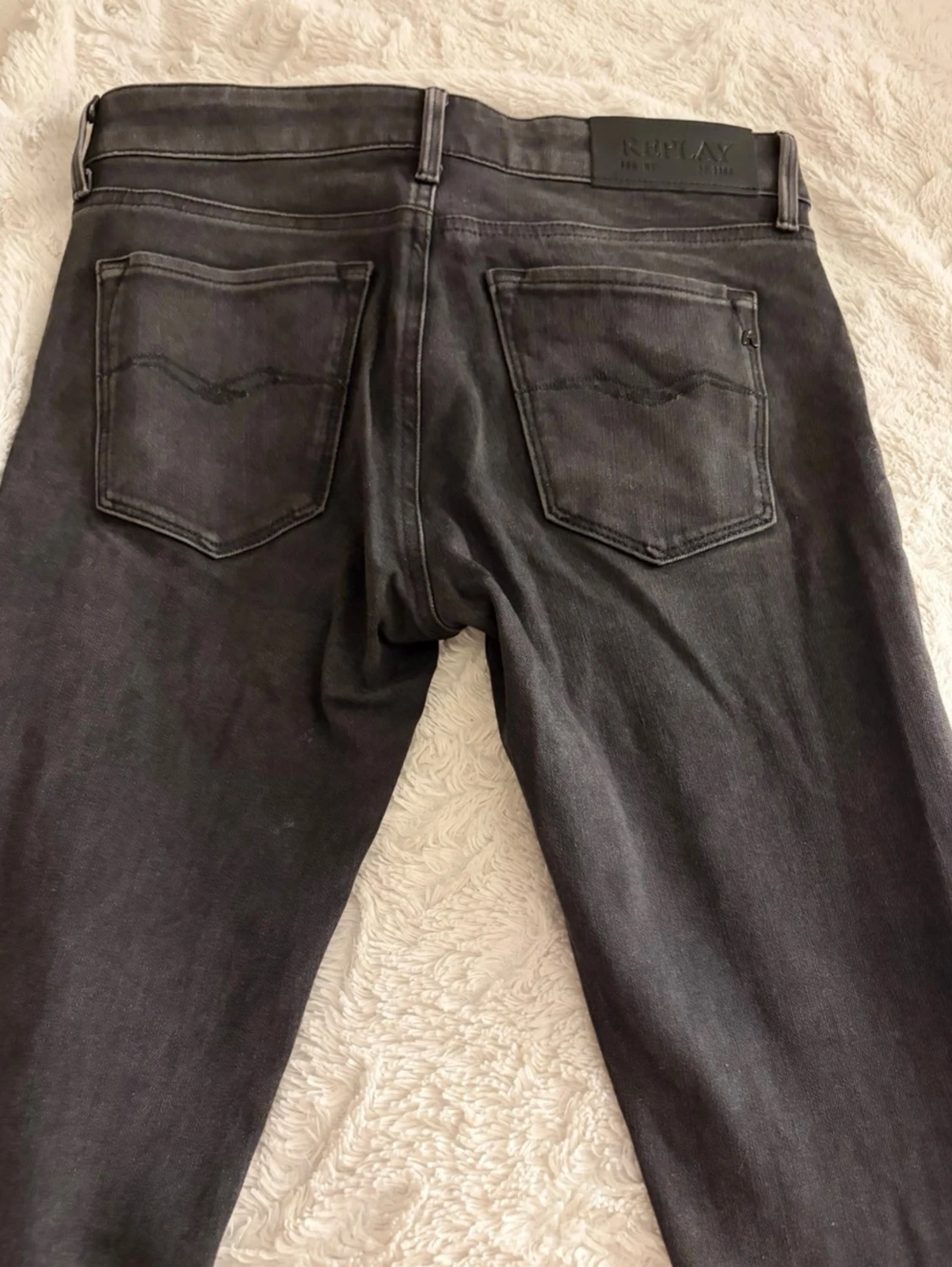 Svarta Replay jeans med smal passform - 1
