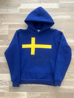 Concrete ink hoodie - helt ny 
