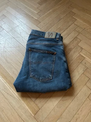 Nudie jeans W34 L32 grim Tim  - Sjukt snygga och trendiga nudie jeans. Size W34 L32. Modell: grim Tim. Skriv vid intresse 🔥