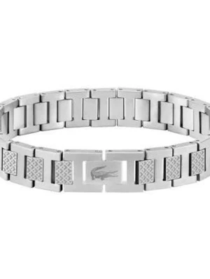 Lacoste armband  - Snyggt armband i silverfärgad metall med rektangulära länkar och graverad detalj framtill. Armbandet har en stilren och modern design som passar till många olika looks. Perfekt accessoar för dig som gillar en clean och klassisk stil.