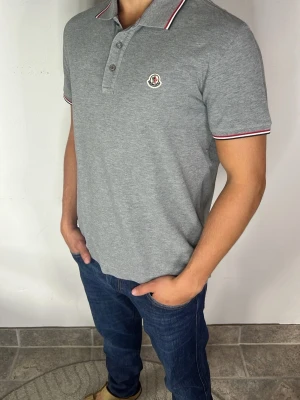 Moncler pike  - Skick 9/10 äkta, size L