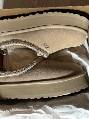UGG tasman - Beige UGG Tasman in very good condition!