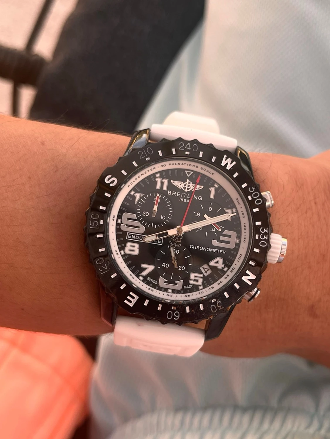 Breitling Endurance Pro vit klocka