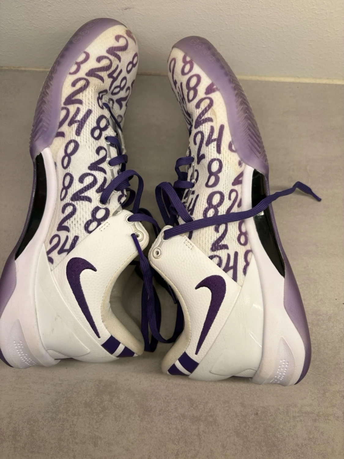 Kobe 8 - 4