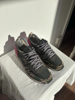 Vintage Runners - Storlek 42, skick 7.5/10. Postar samma dag!