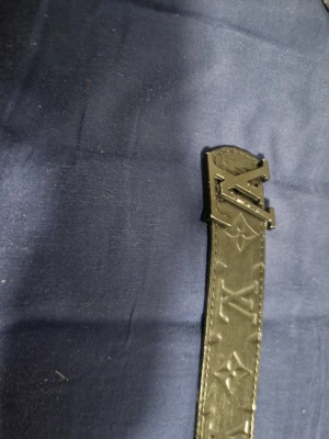 Black belt - Black belt 120cm long. Pretty bad condition but usable.