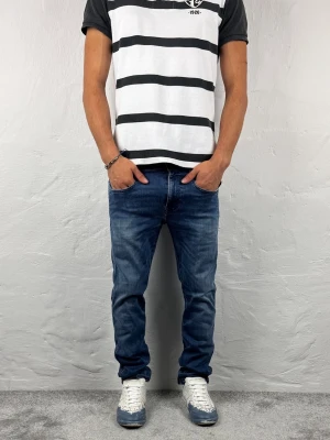 Replay jeans  - Ett par riktig snygga jeans från Replay i storlek W30 L30 i modellen Anbbas 