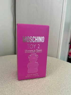 Moschino toy 2 parfym  - Ny parfym från Moschino i toy 2