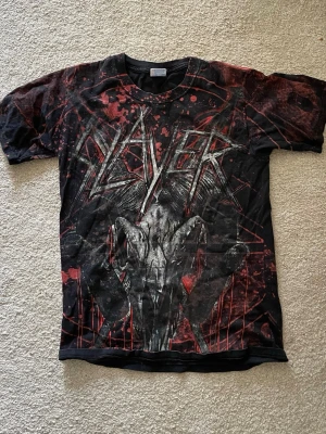 Slayer tshirt  - Officiel slayer merch!! As cool tisha!