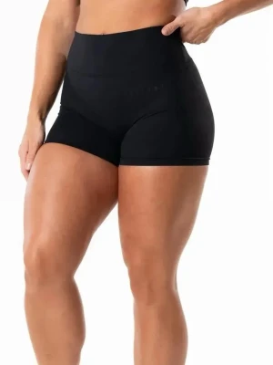 Tränings shorts - Ett par nästan helt nya tränings shorts från relode. Använda 1 gång endast och är i mycket bra skick. Eftersom de nästan är helt nya kommer inte för låga bud accepteras men priset kan såklart diskuteras. Storlek S men passar också Xs