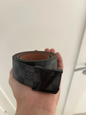 Bälte - Säljer bälte för bra pris, inga defekter och bra kvalité!