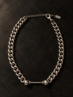 Maria Nilsdotter - Strongest Girl in the World Necklace - Ur Pippi Longstocking-kollektionen. Nyskick, endast använt ett fåtal gånger.  • 925 sterlingsilver • Längd 38–43 cm • Säljes utan ask • Självklaer äkta Maria Nilsdotter, originalets “DOTTER”-stämpling syns tydligt (se bild 2)  Nypris 7 595 kr  Finns i Stockholm för upphämtning. Kan även skickas.