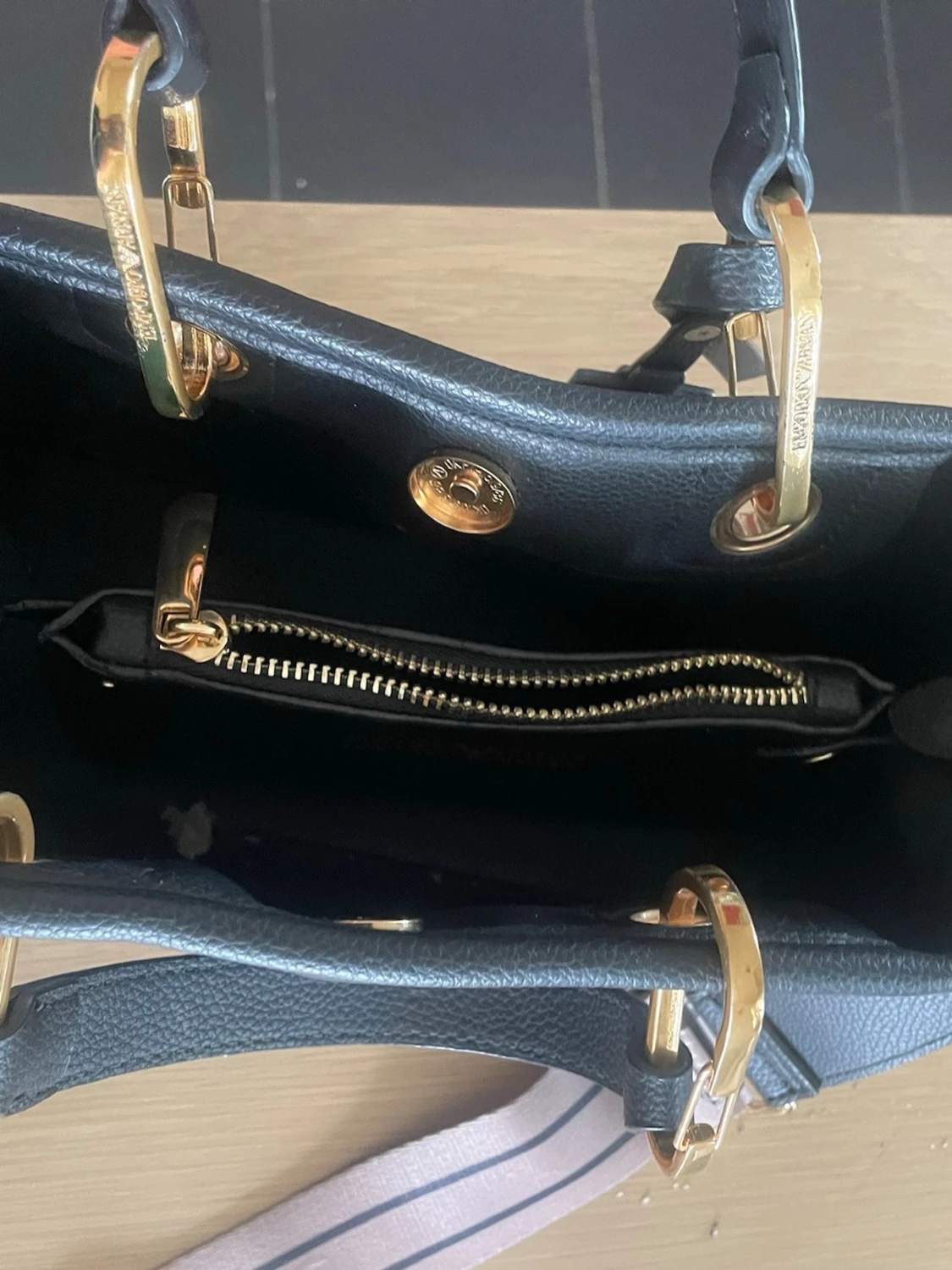 Svart handväska Emporio Armani - 5