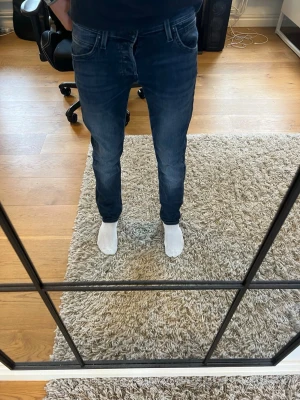 Jack & Jones jeans - Säljer ett par snygga Jack & Jones jeans | Storlek W29 L30 | Slimfit | Pris går att diskutera | Skriv gärna vid funderingar |🙌🙌🙌