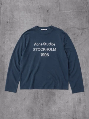 Acne Studios long sleeve - Säljer en Acne Studios long sleeve i mycket fint skick. Klassisk och stilren modell som passar till det mesta. Sparsamt använd och utan hål, fläckar eller andra anmärkningar.  Kvitto finns!