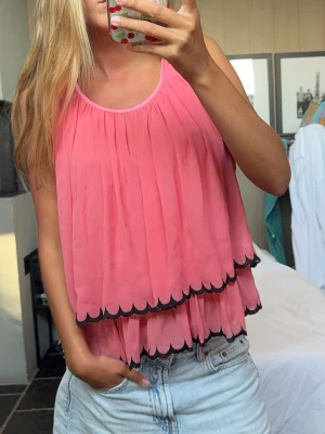 Så snygg tröja  - Säljer denna super snygga tröja🤭🥰😊