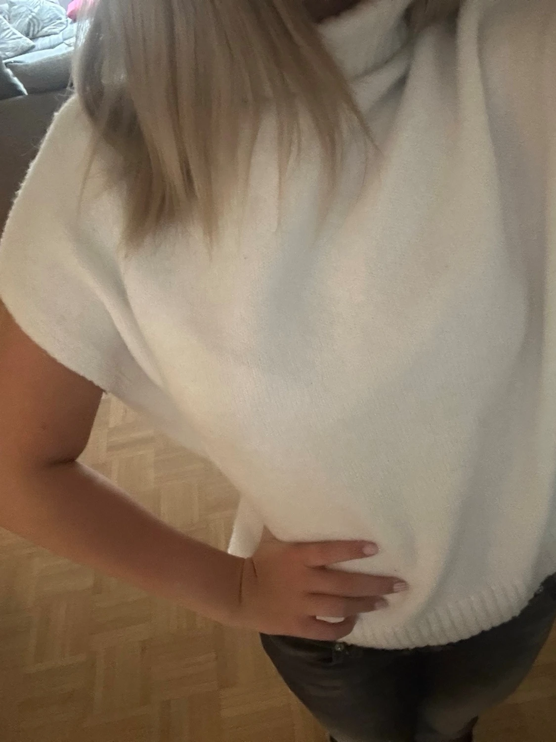 Vit stickad ärmlös polotröja - 1