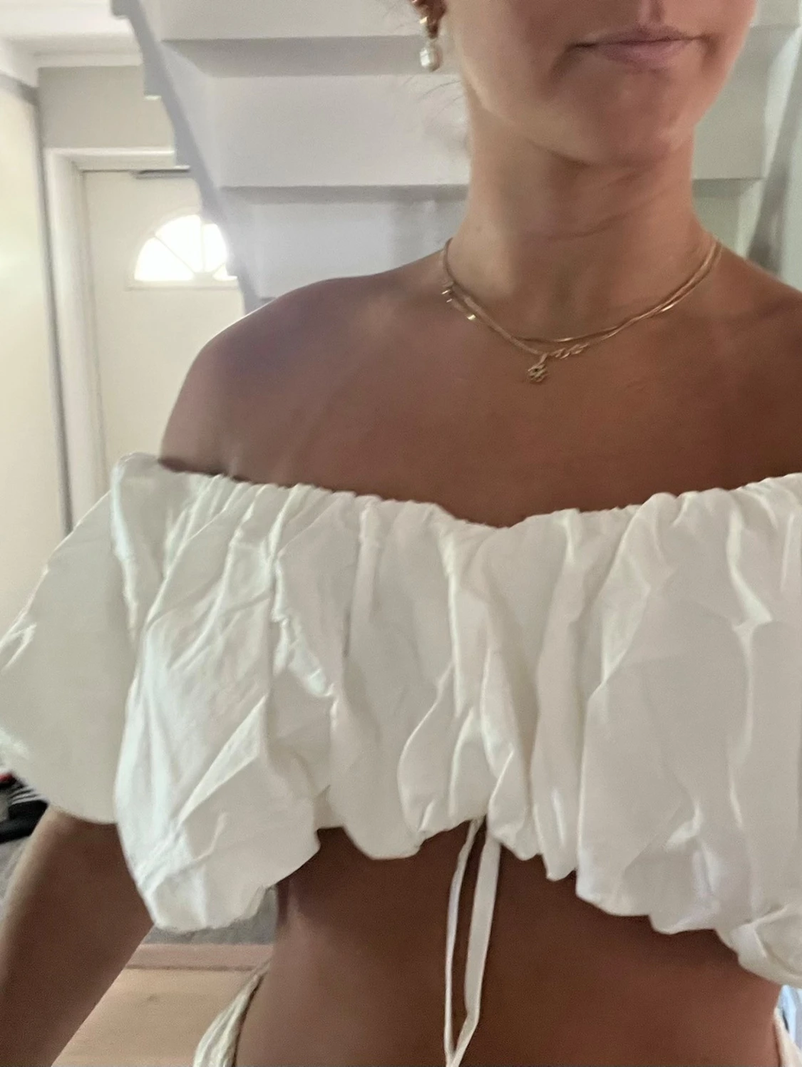 Vit offshoulder croppad topp